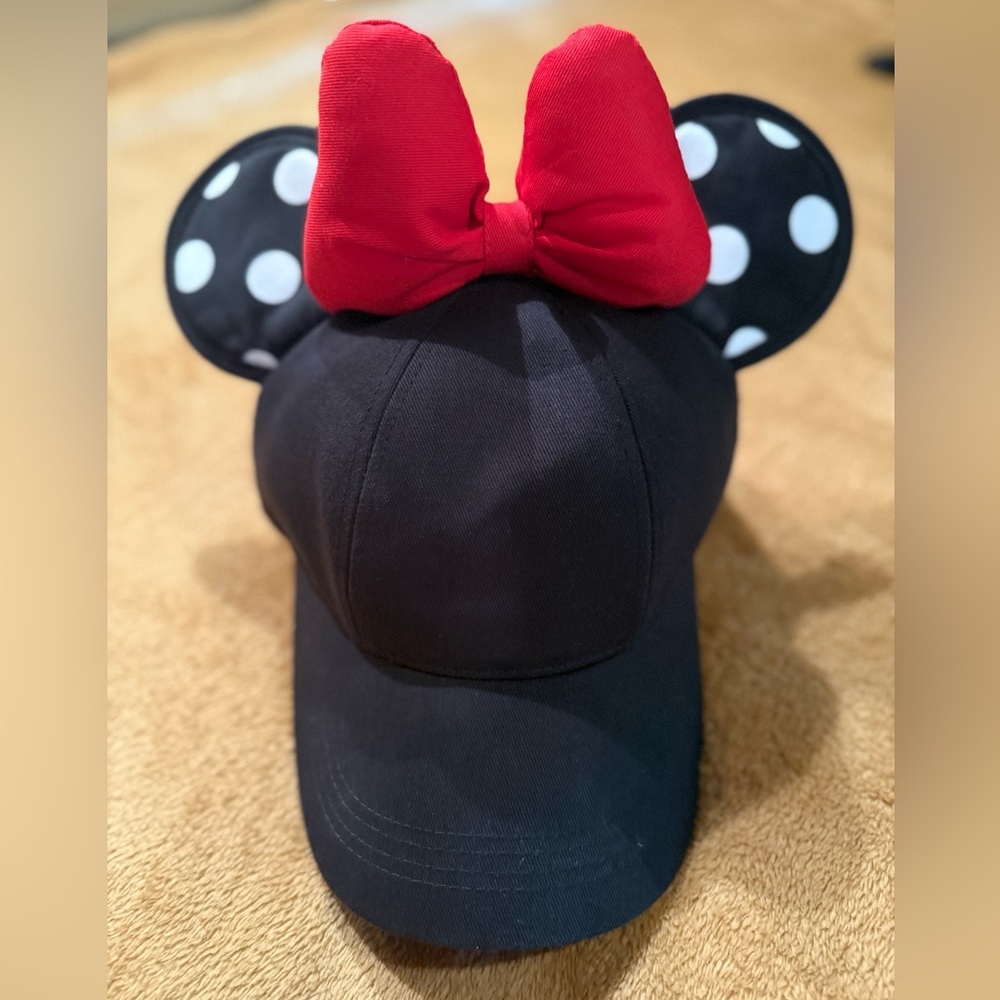 Disney Minnie Mouse Ears Hat with large Red Bow